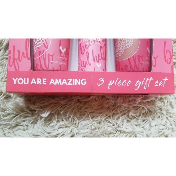You Are Amazing Hello Beautiful Skin SUGAR PLUM BERRY 3 Piece Gift Set SEALED! - Picture 4 of 12